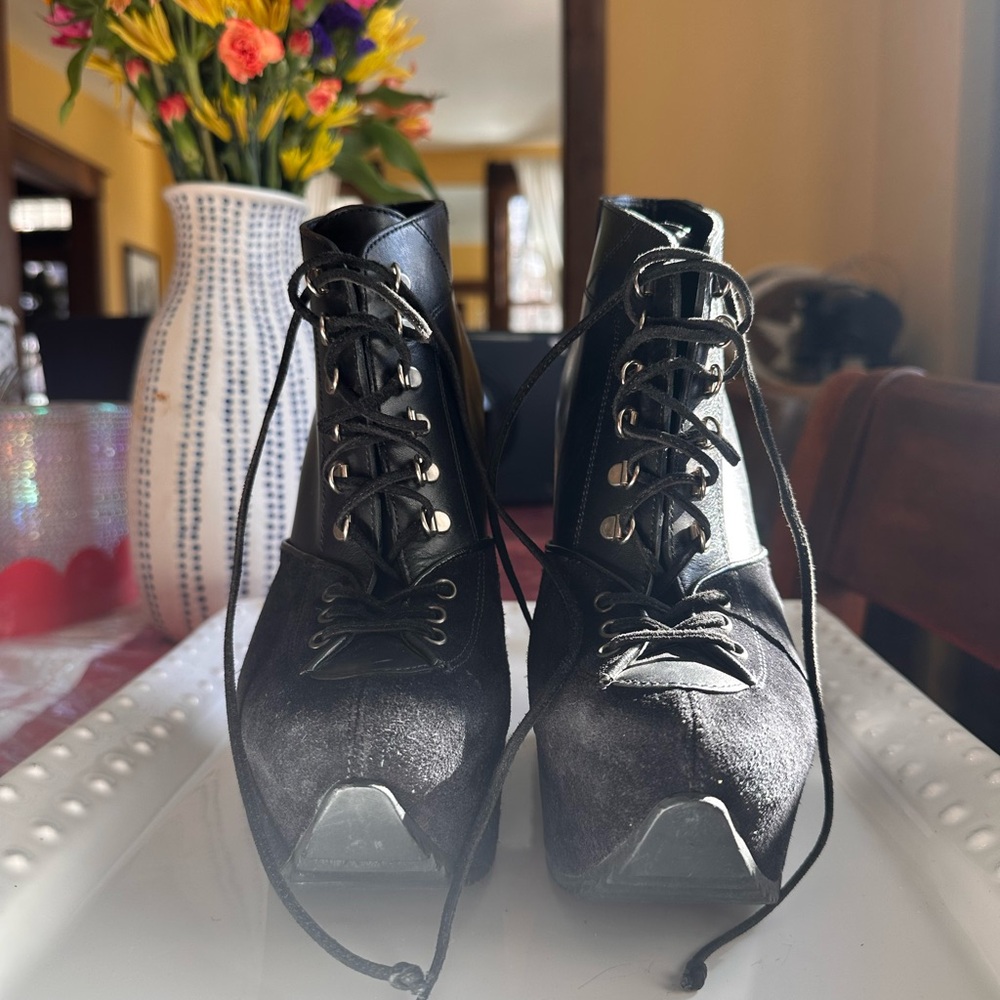 Yves Saint Laurent YSL Ariana 90 Platform Wedge Booties